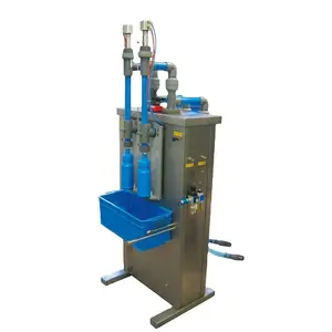 Semi-automatic double nozzles anti Corrosive Bottled Liquid Toilet Cleaner Bleach Filling production