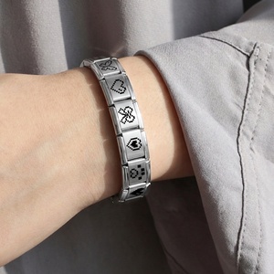 Pulsera italiana con dijes, nueva, estilo vintage retro, con patrón de píxeles láser, de acero inoxidable, DIY, correa de reloj de combinación libre. - Product Image 4