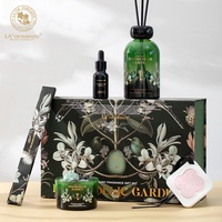 Ensemble cadeau d'aromathérapie en rotin en quatre pièces pour la personnalisation en lot, idéal pour rafraîchir l'air des chambres d'hôtel pendant les festivals