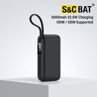 OEM ODM Mini Power Bank 5000mAh avec câble intégré, écran LED, charge rapide 22,5W, type-C, chargeur portable compact, cadeau promotionnel