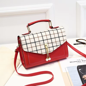 Wholesale Women Fashion PU Leather Ladies Crossbody Mini <b>Purses</b> and Handbag With Pearls - Product Image 4