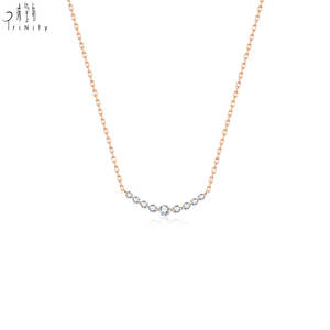 Collar con Colgante de Diamantes Naturales Reales de Oro Sólido de 18K, Diseño de Sonrisa Curva Elegante de Alta Calidad, Joyería Fina para Uso Diario de Mujer - Product Image 1