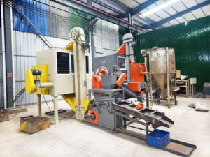 Machine de granulation de câbles HVST en promotion, broyeur de fils, moteur, boîte de vitesses, PLC, séparateur de recyclage de fils de cuivre, garantie de 2 ans - Product Image 3