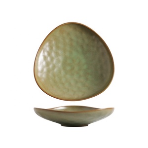 Plato de gres triangular de forma especial, vajilla de cerámica creativa, postre para <span class=keywords><strong>Amazon</strong></span>, venta al por mayor comercial transfronterizo - Product Image 1