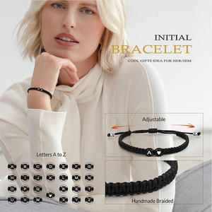 Nouveau bracelet tissé fait main coeur noir et blanc 26 lettres, bracelet de couple à la mode et polyvalent en gros - Product Image 3