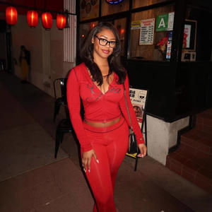 Mode 2025 Nieuwe Dames Trainingspak Effen Sexy Letterprint Hoodie Lange Mouwen Top en Broek Tweedelig Broekpak - Product Image 5