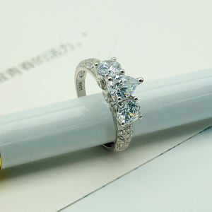 महिलाओं के लिए फिंगर प्रॉमिस नाशपाती जिक्रोन इनले सिल्वर सैंपल लक्जरी आभूषण 925 जिक्रोन सगाई की अंगूठियां - Product Image 4