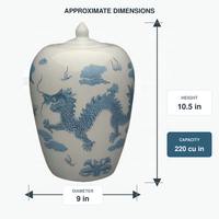 Urne funéraire en porcelaine blanche en forme de vase Qianrui avec dragon bleu dessiné à la main, fourniture personnalisée pour les distributeurs funéraires