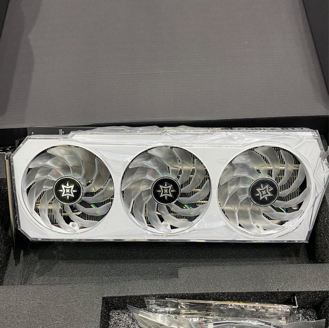 New Arrival Computer Graphics Card RTX 5090 RTX 5070 512 Bit Memory Gaming GPU for Gaming and Content Creation