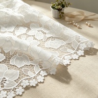 Dentelle brodée florale en interlock ripstop pour robe de mariée, voile, robe de soirée, tissu non tissé, vente en gros, blanc, sur mesure