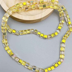 Collar de cuentas de cristal artificial con forma de cubo, geométrico, amarillo iridiscente, accesorio de joyería de moda para manualidades DIY, venta al por mayor - Product Image 1