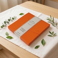 Boîte en carton rectangulaire ivoire recyclable et très prisée pour chemises, idéale pour les magasins de vêtements et les cadeaux