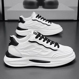 Zapatillas deportivas casuales para hombre, de malla blanca, con cordones, punta redonda, transpirables, con suela gruesa, estilo para caminar. - Product Image 1
