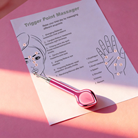 Ensemble de masseur facial de luxe en quartz rose 5-en-1 rouleau Derma et masseur de points de déclenchement TikTok Beauty Must-Have pour les soins du corps du visage
