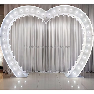 Furun grand arc de mariage en forme de coeur accessoires de scène en métal fond blanc décorations de fête de mariage avec lampe en forme d'arc de coeur - Product Image 1
