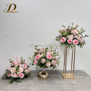 Vente en gros de boules de fleurs artificielles de 30 cm, petites boules de fleurs roses et vertes, centres de table pour les mariages et les fêtes - Product Image 1
