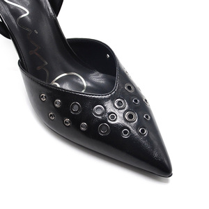 2025 dernière mode noir PU sandales à talons hauts femmes fronde dos <span class=keywords><strong>Mules</strong></span> à talons bout pointu goujons en métal été automne accessoires - Product Image 2