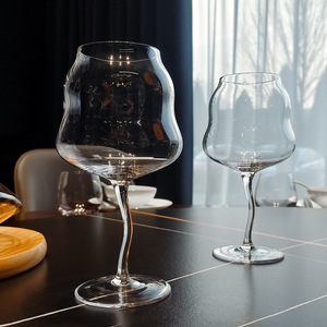 Nuovo Design Personalizzato, Bicchieri da Vino a Forma Irregolare, Calici per Vino Rosso con Motivo <span class=keywords><strong>Uomo</strong></span> Ubriaco - Product Image 4