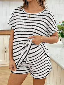 Disponibile Set <span class=keywords><strong>Premaman</strong></span> a Righe 2 Pezzi, Top a Maniche Corte e <span class=keywords><strong>Pantaloncini</strong></span> con Vita Regolabile, Completo Casual Estivo - Product Image 3