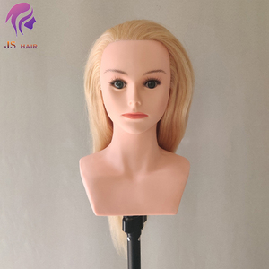 Tête de mannequin à cheveux longs en promotion pour la formation en cosmétologie, la <span class=keywords><strong>coiffure</strong></span>, les mannequins, les poupées, la pratique en salon, le barbier, la <span class=keywords><strong>coiffure</strong></span> - Product Image 5