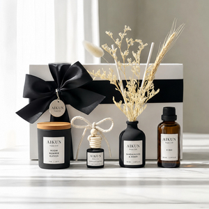 Ensemble de bougies parfumées aux fleurs séchées naturelles et diffuseur sans flamme AIKUN Factory Private Label pour mariage, hôtel, spa - Product Image 1