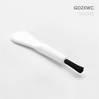 Mini port de charge de téléphone haut de gamme blanc trou de nettoyage brosse utile nouveaux écouteurs poils noirs accessoires objet pour la maison