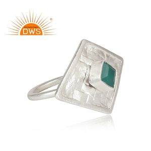 แหวนพลอยออนิกซ์สีเขียว คอลเลคชั่นคลาสสิก รูปทรงสี่เหลี่ยม แหวนเงินแท้ทำมือ รูปทรงสี่เหลี่ยมผืนผ้า ผู้จำหน่ายเครื่องประดับ - Product Image 2