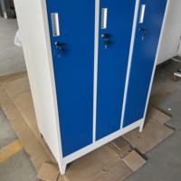 Casiers modernes à 3 portes en acier Casiers de salle de sport en métal pour la maison, le bureau et l'école Armoire de rangement pour vêtements
