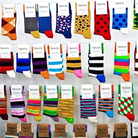 Personnalisez vos propres étiquettes, cartes suspendues, emballages pour chaussettes, personnalisation possible en petites quantités