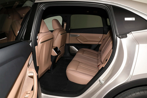 <span class=keywords><strong>Voiture</strong></span> d'occasion Onvo L60 2025 560 km Autonomie Standard Véhicule à Énergie Nouvelle Usage Familial Usage Personnel <span class=keywords><strong>Achat</strong></span> en Gros Approvisionnement Mondial - Product Image 4