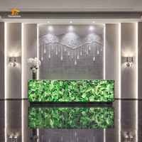 Comptoir de réception unique pour hôtel, centre commercial, bureau, commerce, en pierre de quartz vert émeraude rétroéclairée, translucide