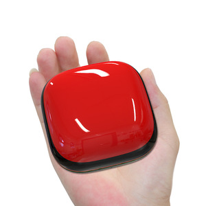 เคสป้องกันซิลิโคนสำหรับกล่องเก็บหูฟังบลูทูธ Beats Pro - Product Image 1