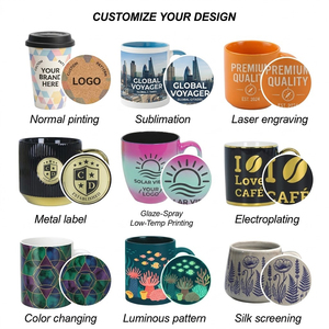Mug en grès noir mat OEM/ODM avec intérieur coloré et cuillère intégrée dans le manche, idéal pour les boutiques de cadeaux - Product Image 3