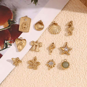 Colgantes y dijes de moda de acero inoxidable 316L chapados en oro PVD de 14K y 18K personalizados para la fabricación de joyas. - Product Image 3