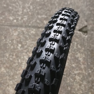 Pneus de vélo <span class=keywords><strong>29</strong></span> <span class=keywords><strong>pouces</strong></span> Tube Type 29x2.0 29x2.10 29x2.125 29x2.40 Grand <span class=keywords><strong>pneu</strong></span> <span class=keywords><strong>pour</strong></span> <span class=keywords><strong>VTT</strong></span> Cross Country BMX Vélos de <span class=keywords><strong>route</strong></span> Perle filaire - Product Image 3