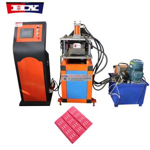 Petit pain entièrement automatique de porte de volet de persienne formant la machine pour des garages faits <span class=keywords><strong>d</strong></span>'acier coloré par acier avec le <span class=keywords><strong>prix</strong></span> concurrentiel - Product Image 1