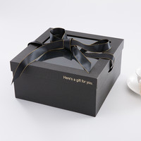 Boîte cadeau carrée artisanale créative avec fenêtre transparente en PVC, emballage en papier biodégradable pour cosmétiques et cadeaux de mariage