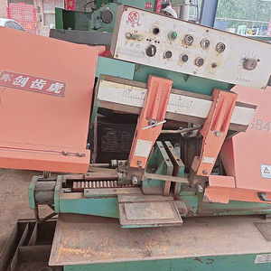 Sierra de Cinta Horizontal de Doble Columna GB4235, Máquina de Corte de Metal Hidráulica Automática para Trabajos Industriales de Corte de Perfiles de Acero - Product Image 2