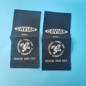 Etiquetas Tejidas en Relieve 3D Negras para Cuello de Camiseta, de Marcas Famosas, Ecológicas y Sostenibles, Precio de Fábrica, Personalizadas - Product Image 2