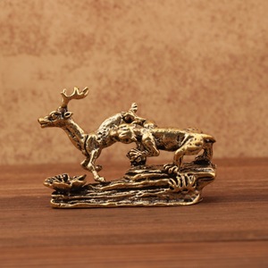 Adorno de Latón con Figura de Tigre y Ciervo, 2 Piezas, Decoración de Mesa, Regalo de Inauguración de Casa - Product Image 2