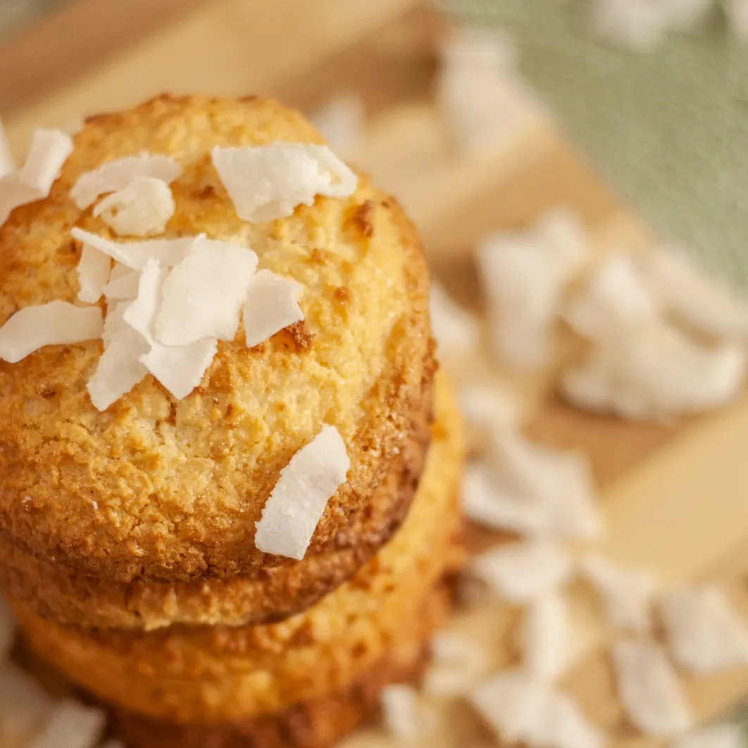 Biscotto tradizionale al cocco-amaretti, snack salutari, senza glutine, ricco di proteine e nutrienti