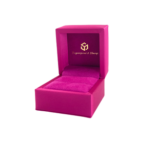 Boîte à bijoux élégante en satin de soie avec logo personnalisable pour la présentation de bijoux Boîte à bagues en satin de soie de luxe - Product Image 3