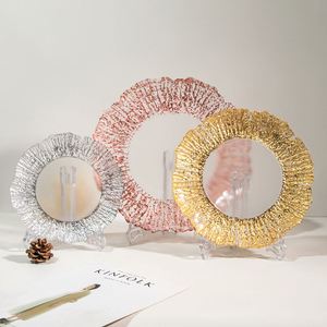 Vaisselle polyvalente de style Ins pour mariages Assiette en verre cristal 13 pouces personnalisée avec texture motif arbre or argent - Product Image 3