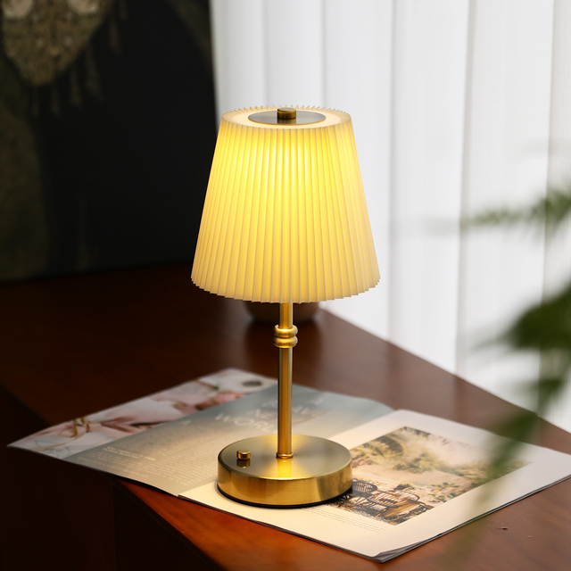 Modern Table Lamp LED Portable USB Touch Switch Night Light Hotel Desk Table Lamps for Living Room Restaurant