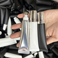 Huile à lèvres en gros au peptide, nourrissante, scintillante, longue tenue, brillant à lèvres en gros