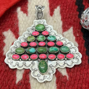 Colgante Navideño Hecho a Mano en Plata de Ley con Turquesa de Montaña Sonora Rosa Intenso para Mujer - Product Image 1