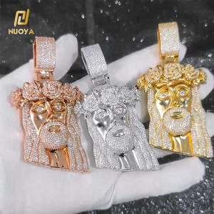 Ciondolo con Gesù Tempestato di Diamanti in Stile Hip Hop con Rosa Gioiello Personalizzato Placcato Oro e Argento Idea Regalo Ciondolo Religioso Cristiano - Product Image 1
