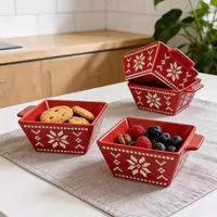 Bol carré en céramique rouge festif avec motif flocon de neige en relief et poignées, résistant au four, idéal pour les collations à la maison, en cuisine ou au restaurant