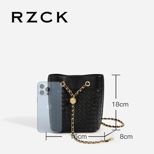 RZCK petit <span class=keywords><strong>sac</strong></span> à <span class=keywords><strong>bandoulière</strong></span> de haute qualité pour femmes pour téléphone avec chaîne en or personnalisé vos sacs seau en cuir <span class=keywords><strong>noir</strong></span> tissé - Product Image 2