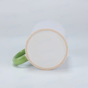 <span class=keywords><strong>Taza</strong></span> de color con mango interior de grado superior para sublimación, venta al <span class=keywords><strong>por</strong></span> <span class=keywords><strong>mayor</strong></span>, tazas en blanco de sublimación coloridas de cerámica de 11oz - Product Image 4